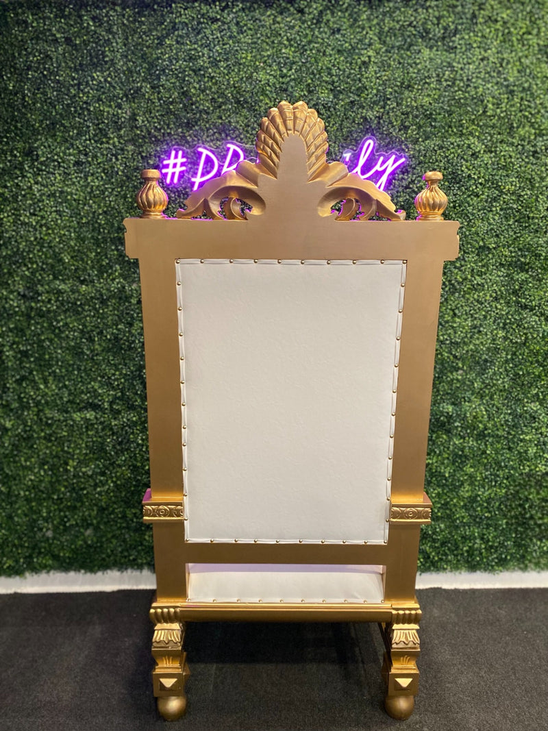 Load image into Gallery viewer, Lord Chair: Gold/White Velvet
