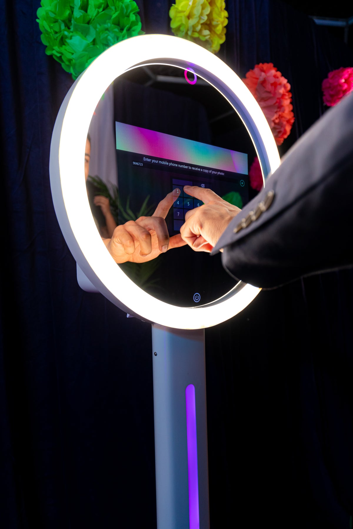Led Ring Pattern Photo Booth Cloee Photo Booth | Best Ring Light Photo Booth – PBI Shop By Photo ...